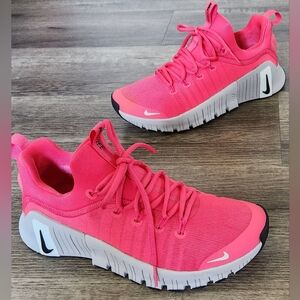 *LIKE NEW* Nike Free Metcon 6 Size 9 Aster Pink Vibrant Bright Bold Retail $120